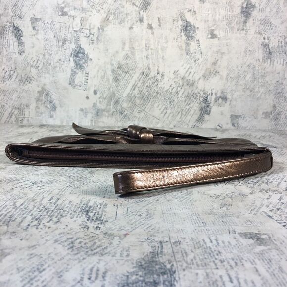 HOBO  Bronze bow top zip wristlet - Picture 5 of 11